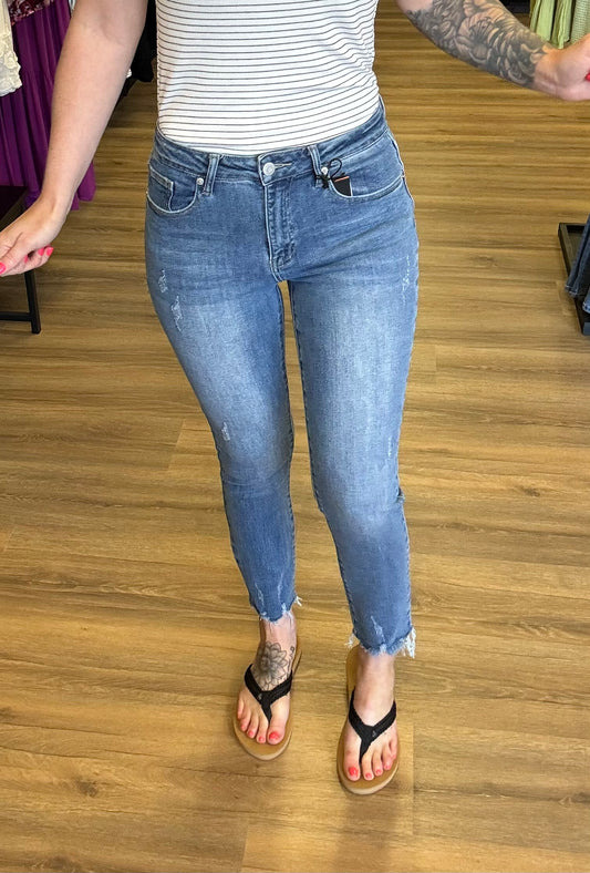 Ellie Risen Skinny Jeans