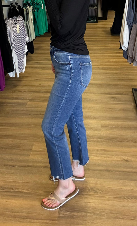 Victoria Straight Fit Jeans